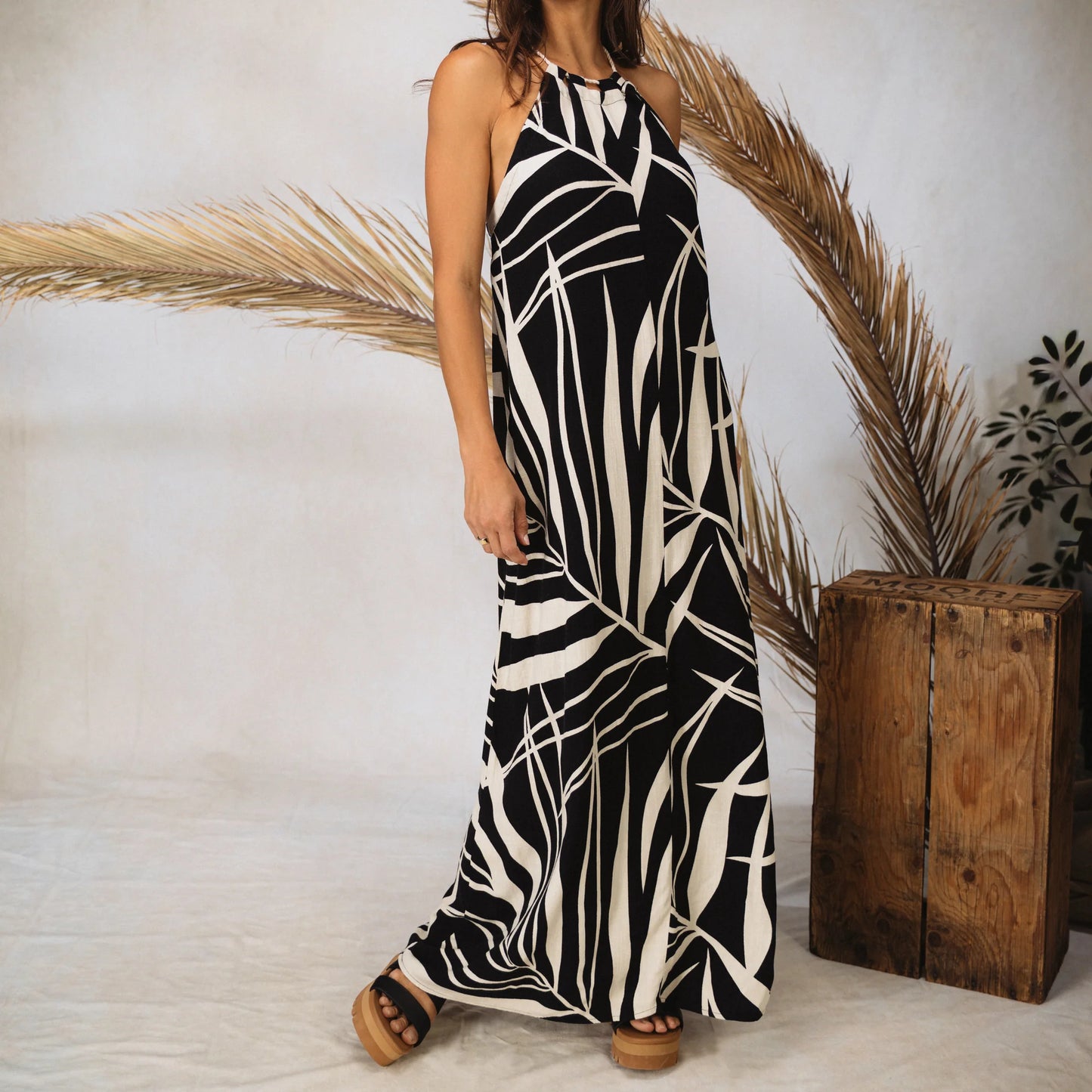 Tori Linen Maxi Dress